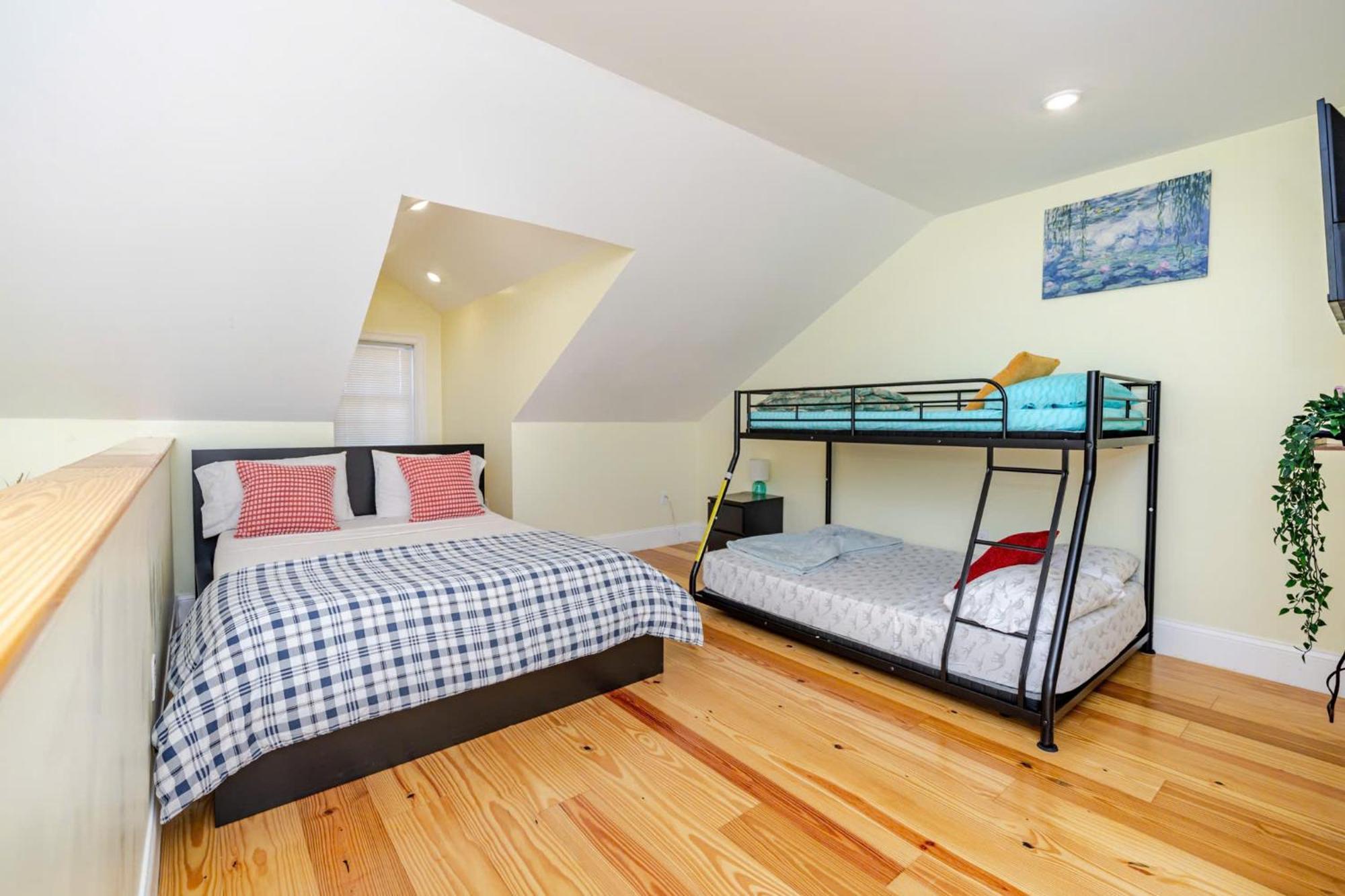 شقة 37 - 3Br Quincy - Cozy Townhouse Near Blue Hills المظهر الخارجي الصورة