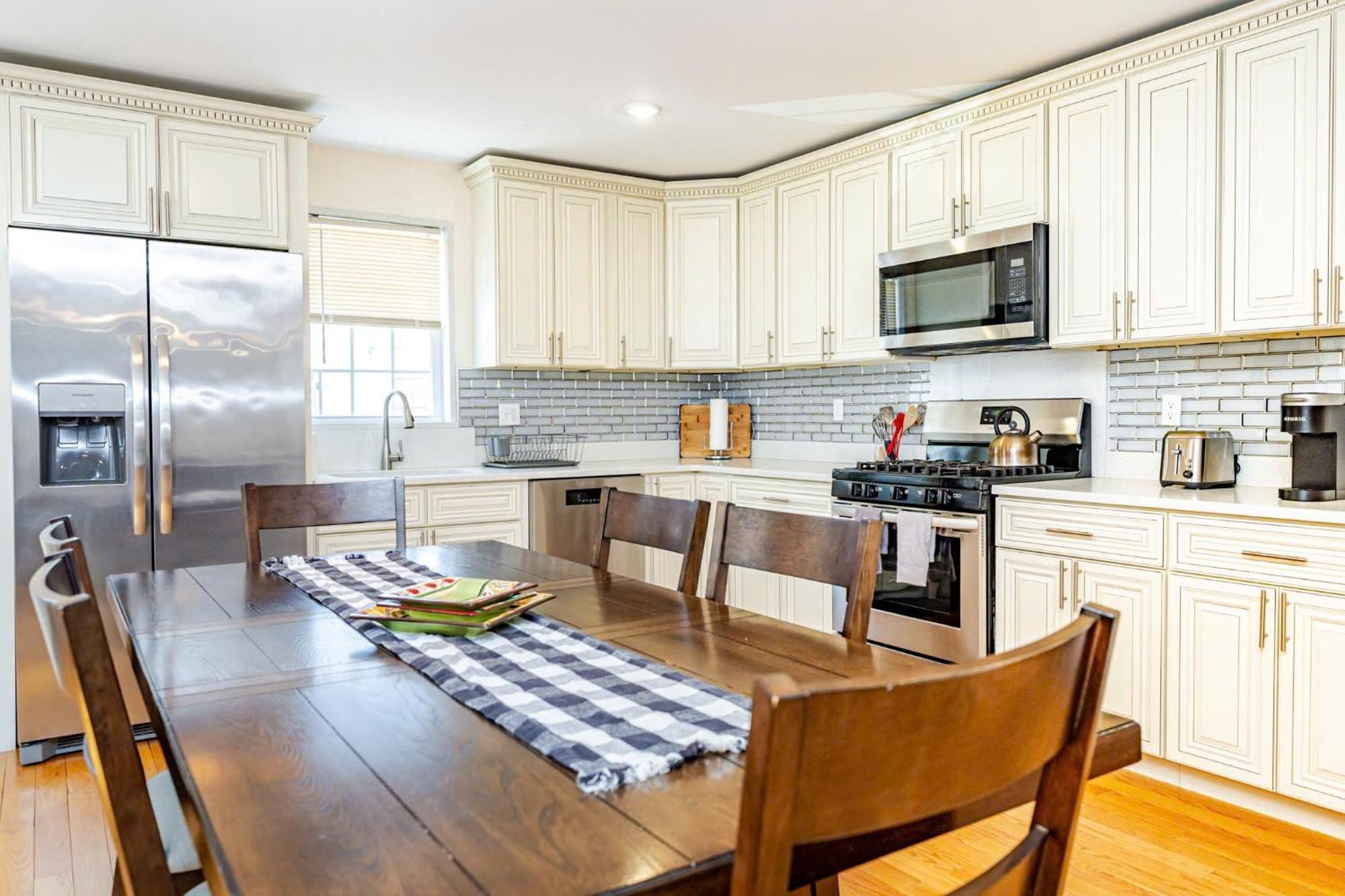 شقة 37 - 3Br Quincy - Cozy Townhouse Near Blue Hills المظهر الخارجي الصورة